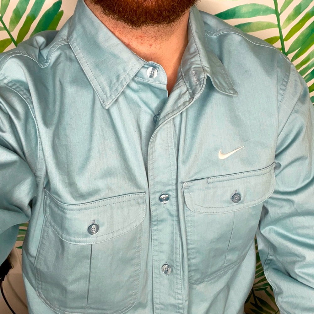Nike SB Men’s Button Down Size Large